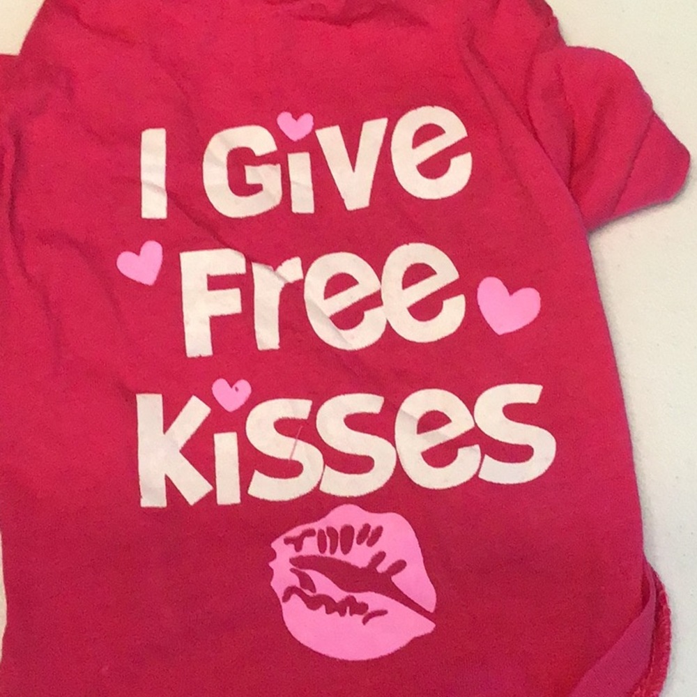 Doggie shirts for small . dogs .Cute!